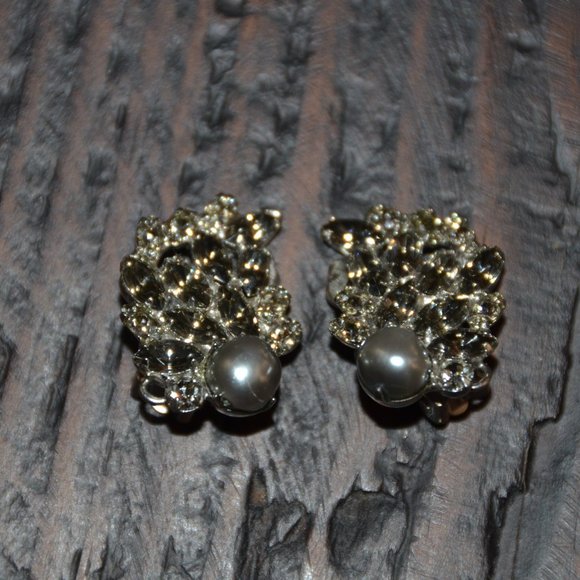 HAUTE COUTURE SIMAN TU BLACK GRAY FLORAL CLUSTER STATEMENT CRYSTAL PEARL EARRING - Picture 2 of 15